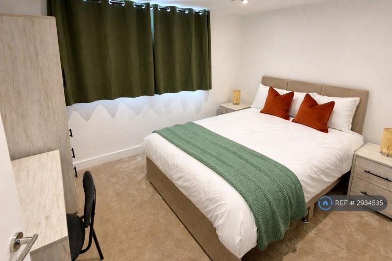 Flat Highertown in Truro