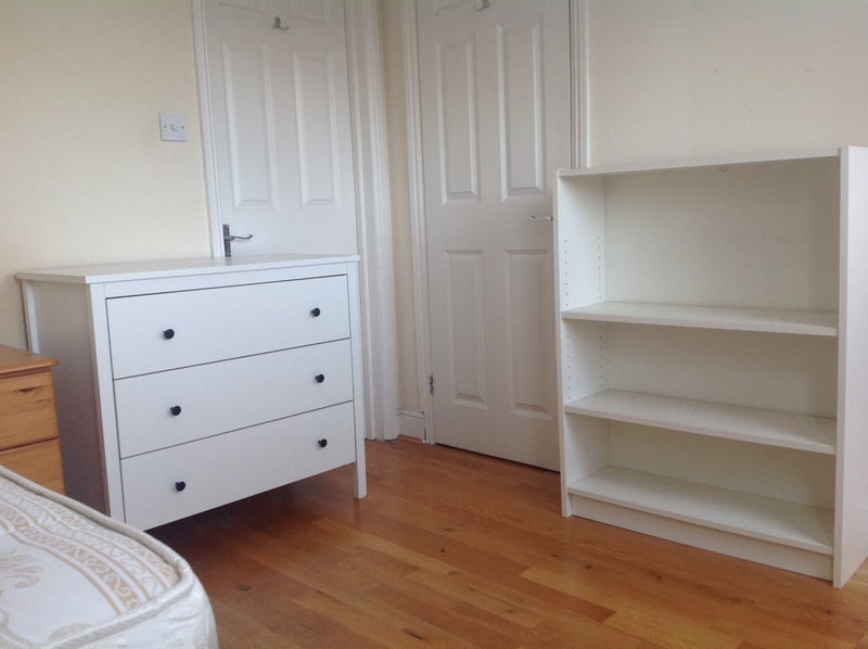 Room Shepherds Bush Road in Greater London