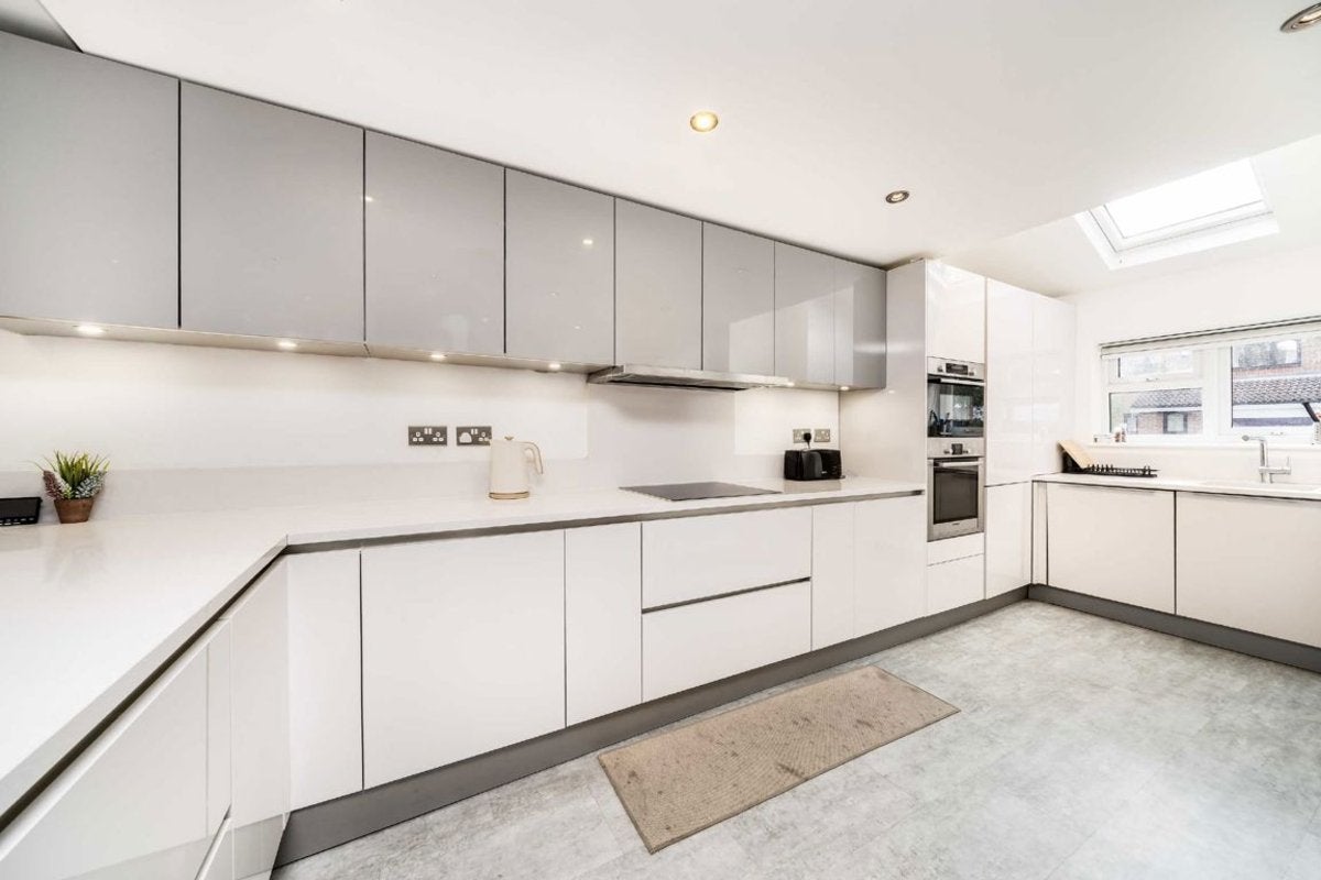 House Telegraph Place in Greater London