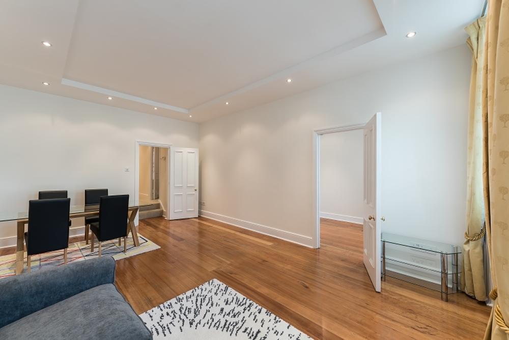 Flat Curzon Street in City of Westminster