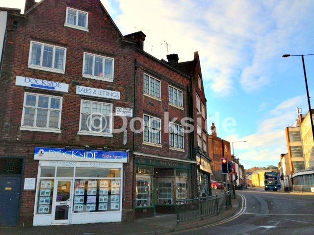 Flat High Street in Rochester
