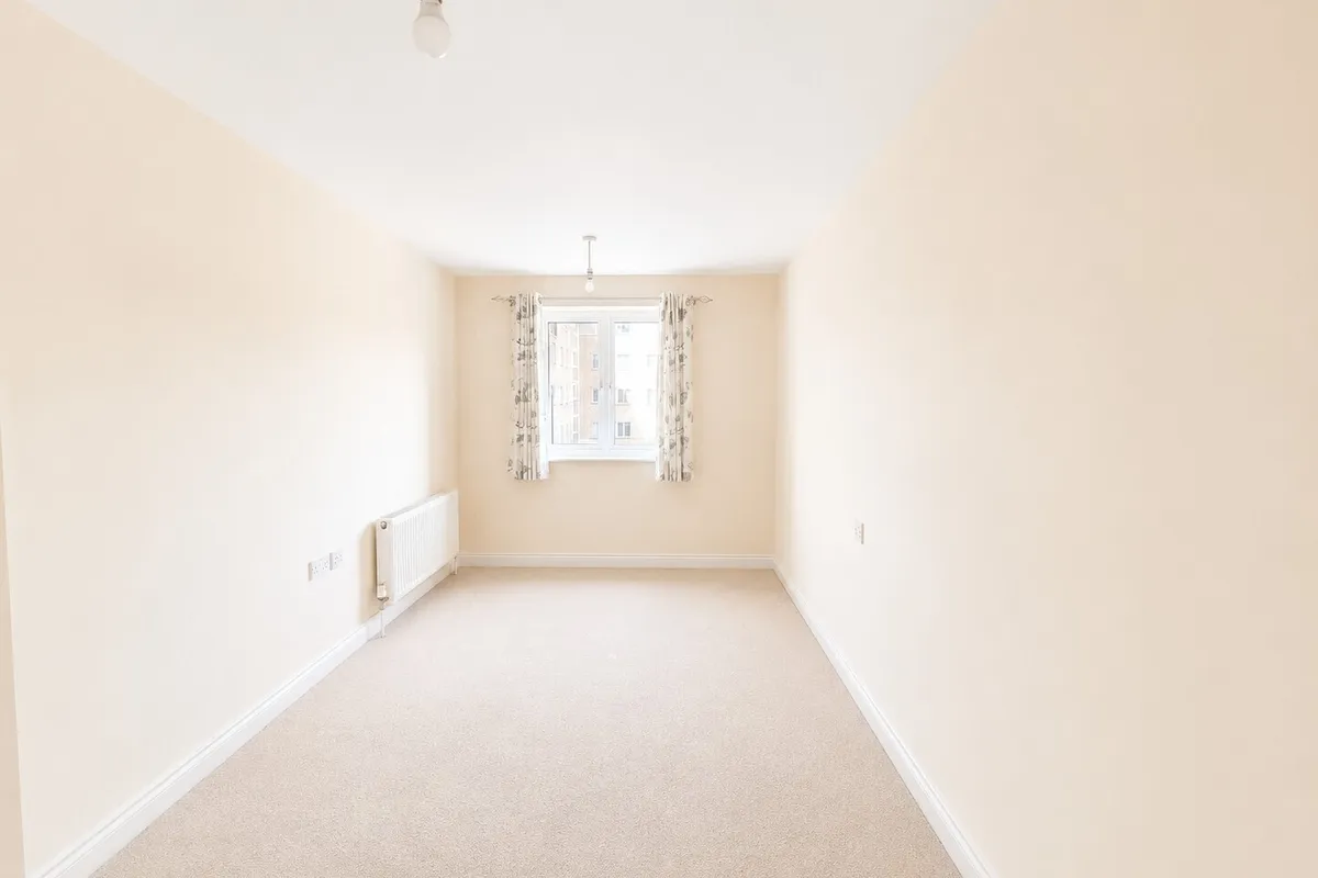 Flat Milton Road in Southampton