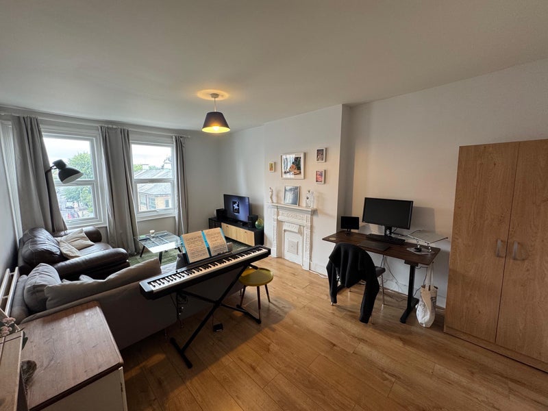 Room West Hill in Greater London