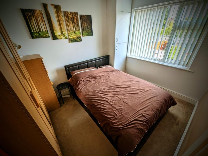 Room Erithway Road in Coventry