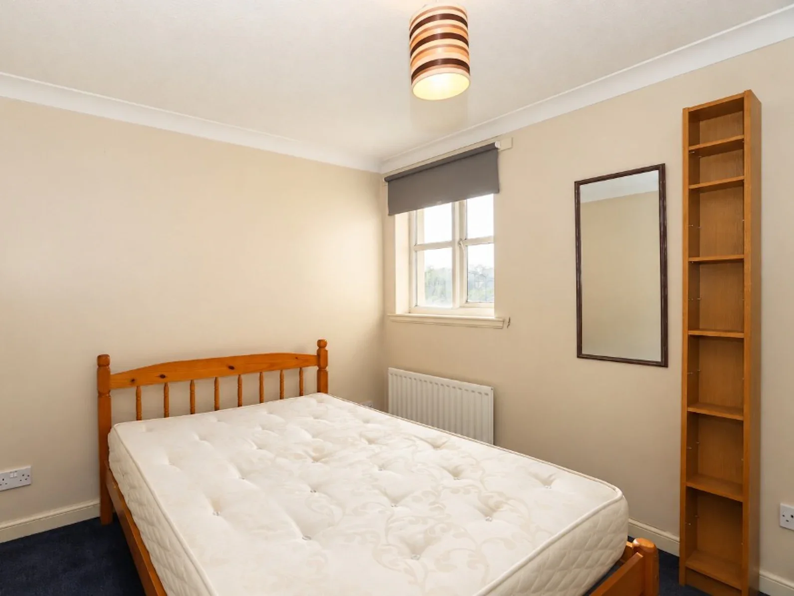 Flat Russell Gardens in City of Edinburgh