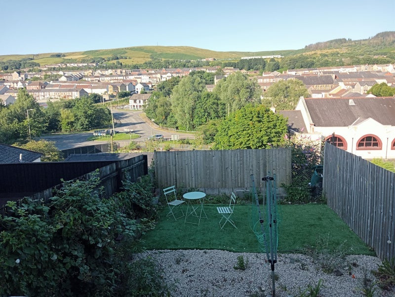 Room Miskin Road in Tonypandy