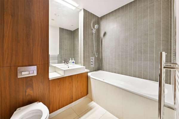 Flat Wilton Road in City of Westminster