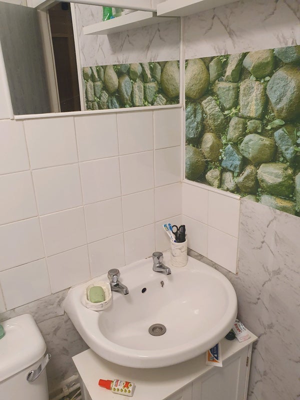 Room Beattock Close in Manchester