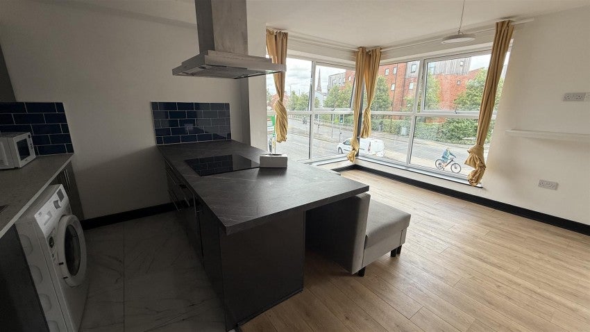 Flat Mersey Street in Warrington