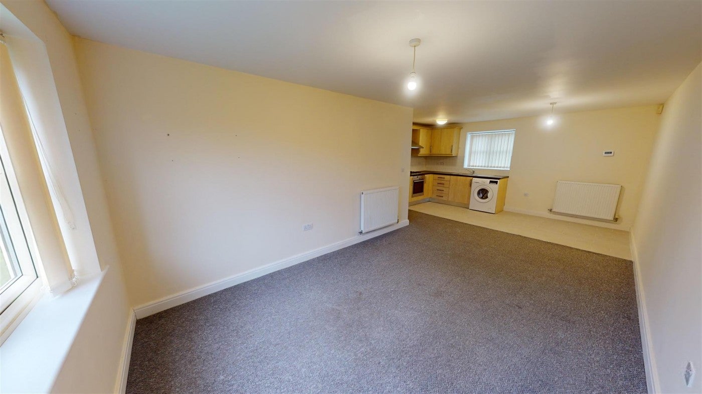 Flat Lowther Crescent in St Helens