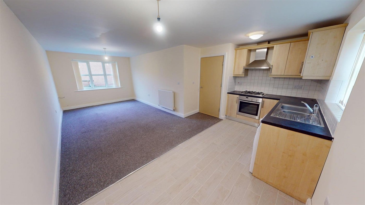 Flat Lowther Crescent in St Helens