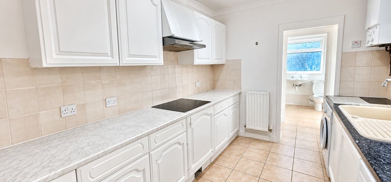Room Pretoria Road in Greater London