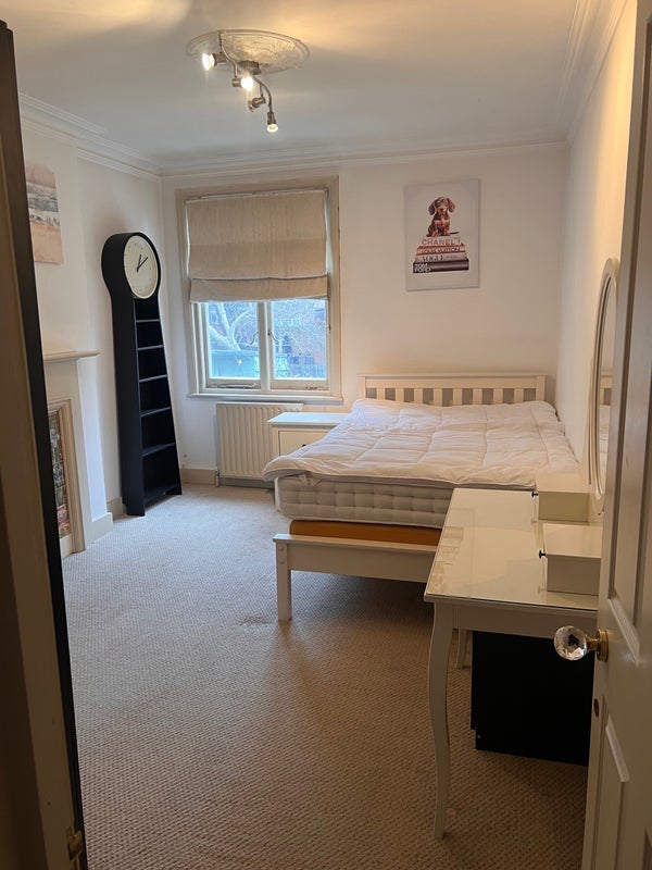 Room Perryn Road in Greater London