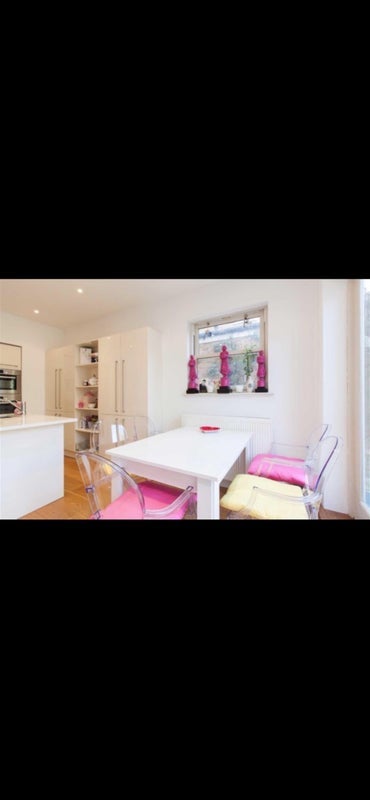 Room Perryn Road in Greater London