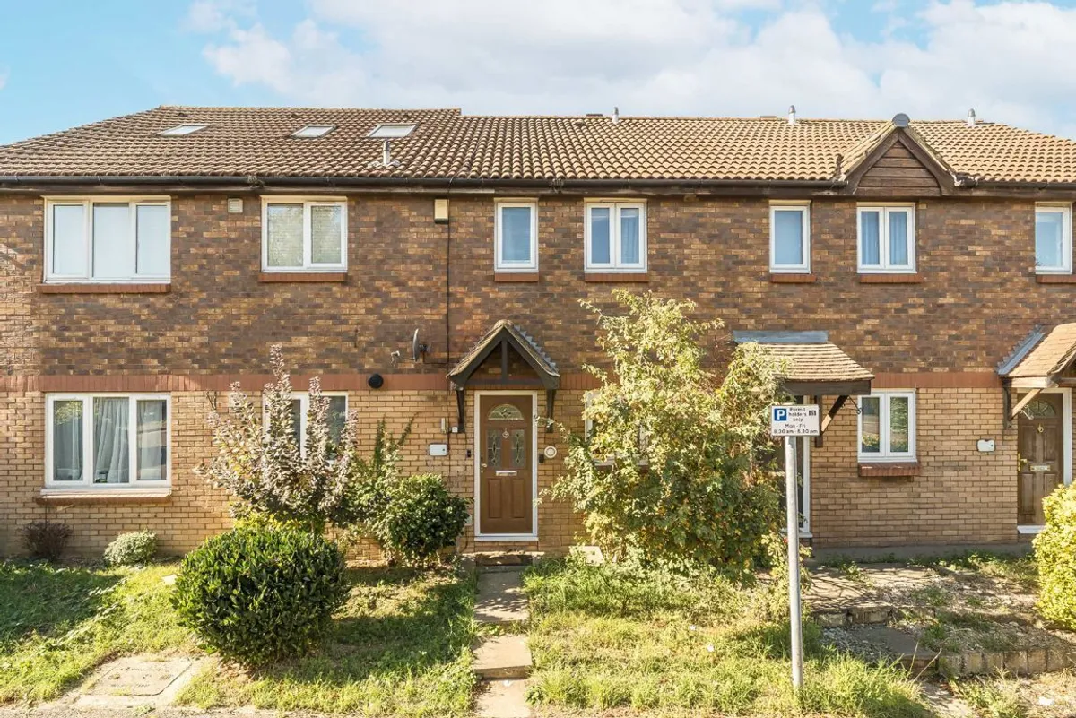 House Keats Close in Greater London