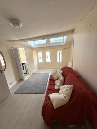 Flat Portland Mews in Royal Leamington Spa