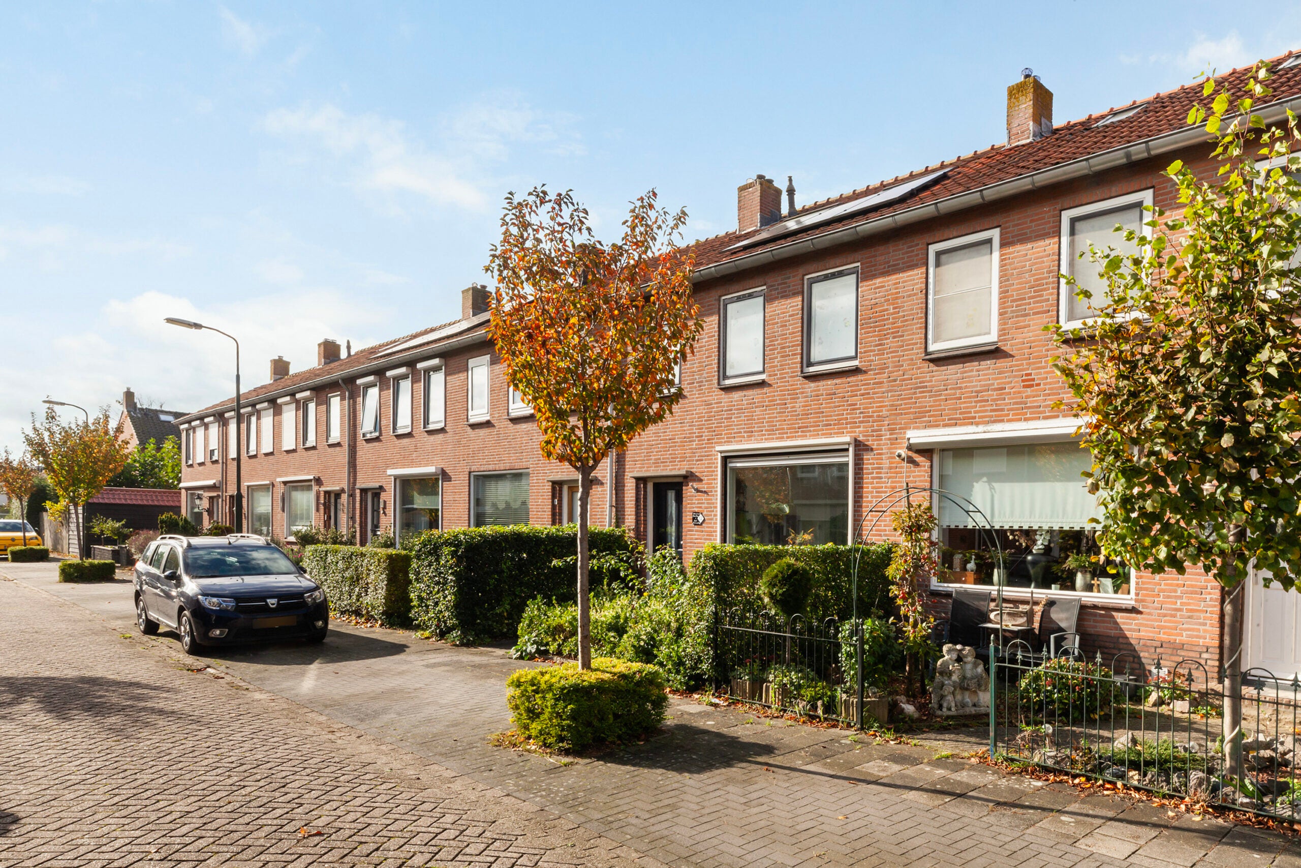Huis Van Ruysdaelstraat 12 in Hardinxveld-Giessendam