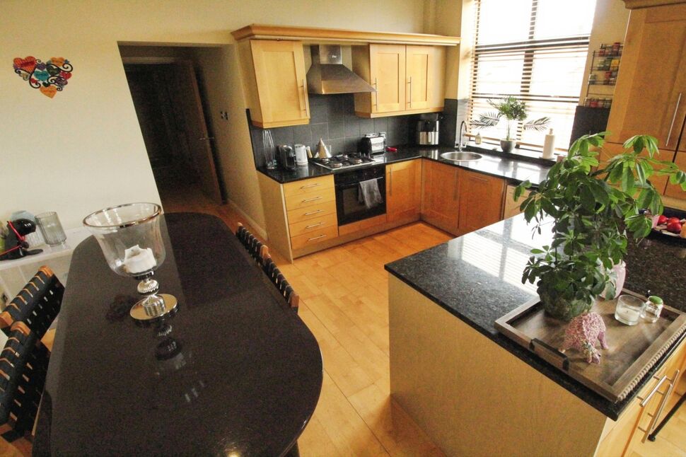 Flat Hawthorn Street in Wilmslow