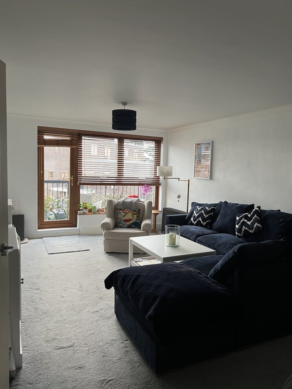 Room Warwick Drive in Greater London