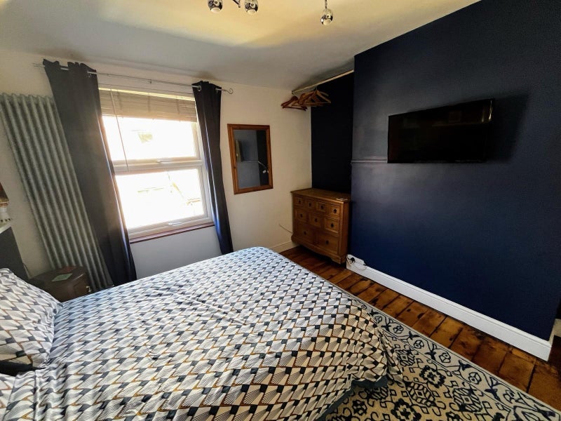 Room Ramilies Road in Liverpool