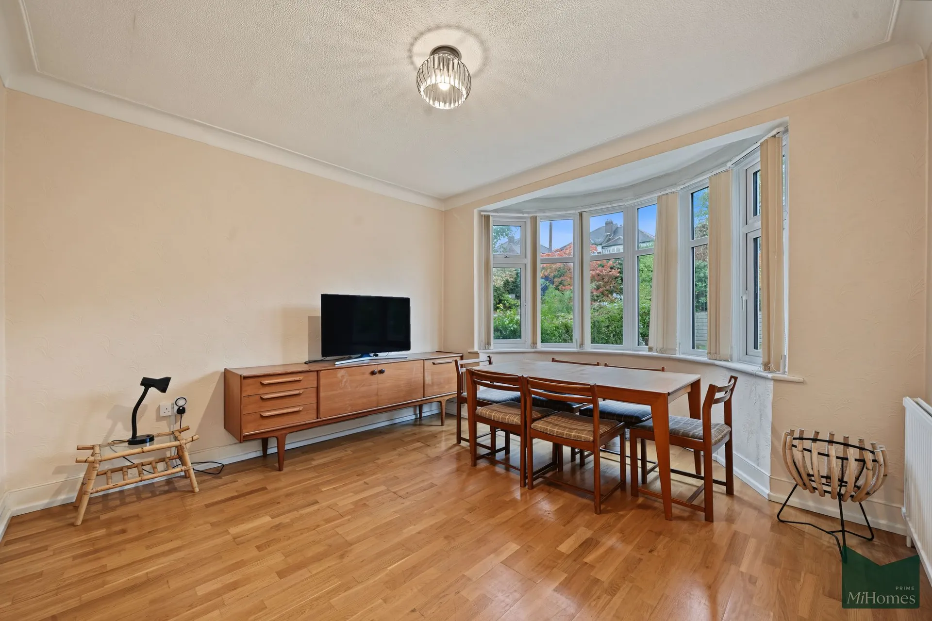 House Brookside South in Greater London