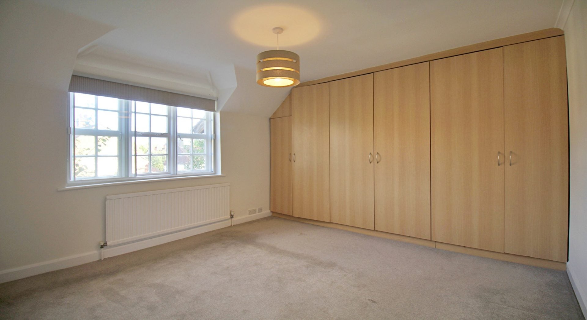 Flat Asmuns Place in Greater London