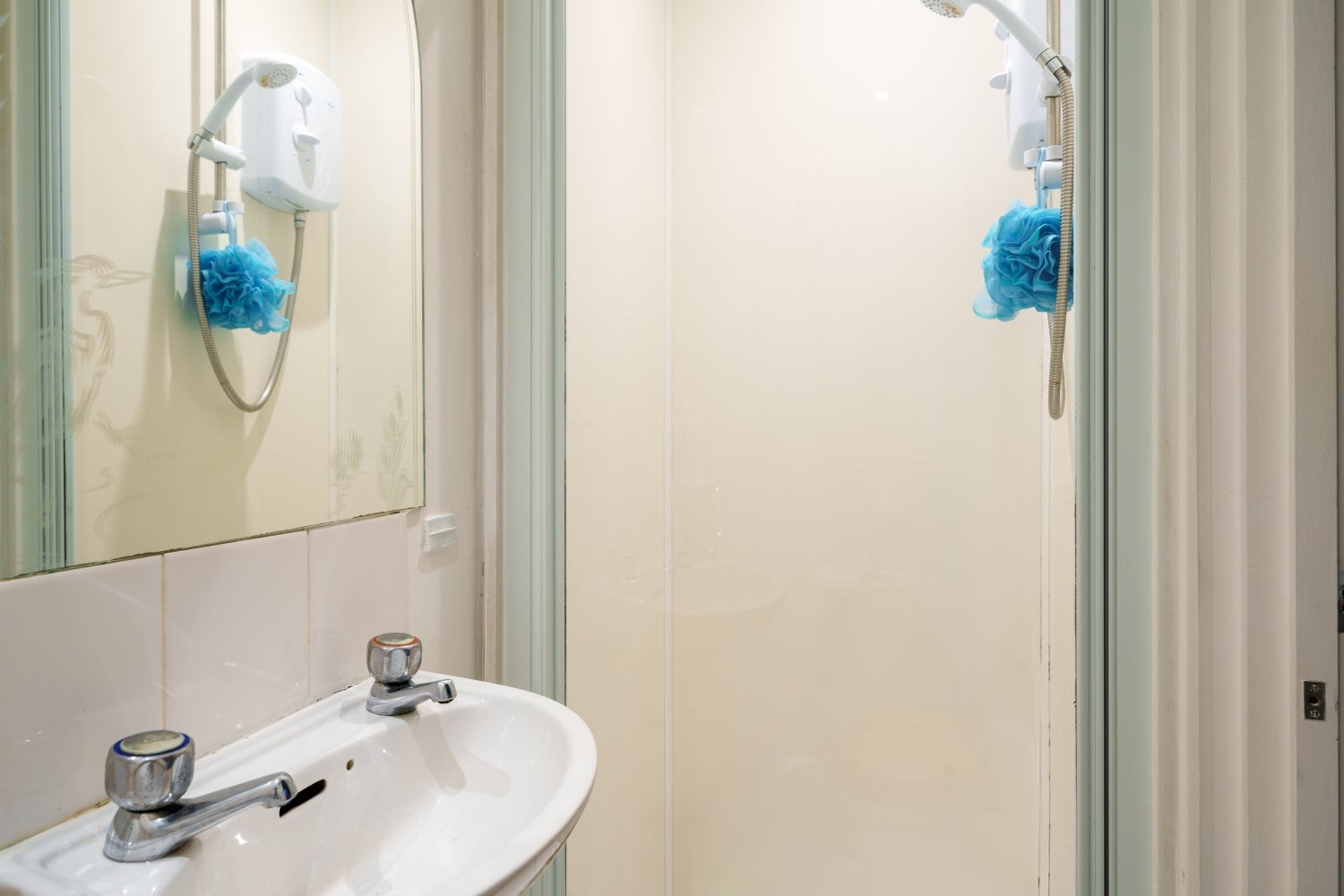 Flat De Vere Gardens in Greater London