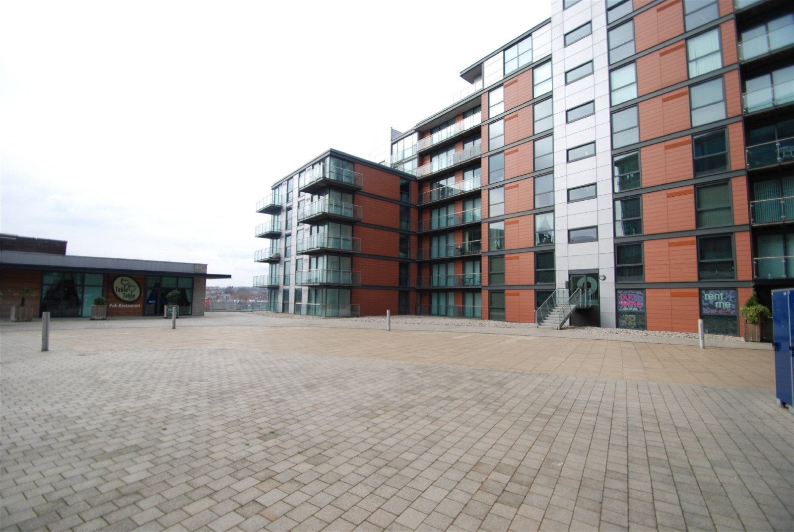 Flat Fitzwilliam Street in Barnsley