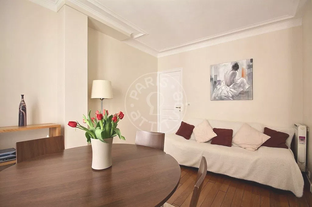 Appartement Rue de la Roquette à Paris