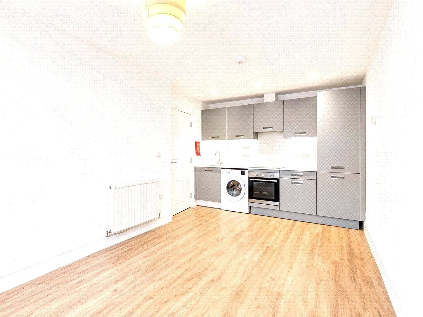 Flat Elizabeth Way in Harlow