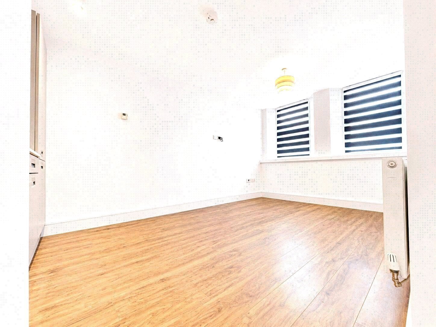 Flat Elizabeth Way in Harlow