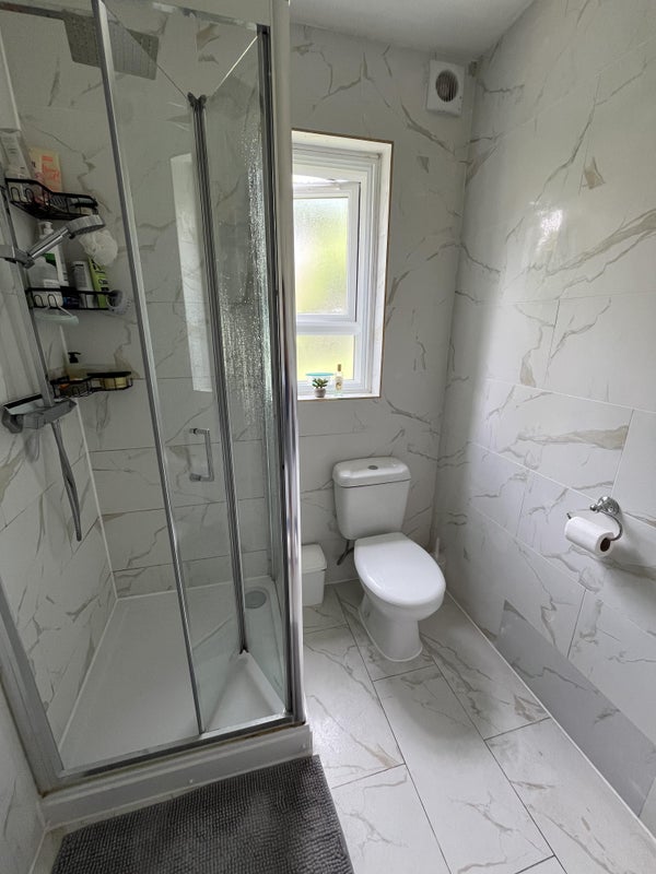 Room Bickerton Road in Greater London