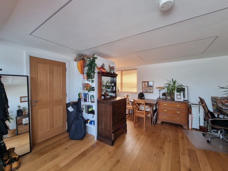 Room St Asaph Road in Greater London