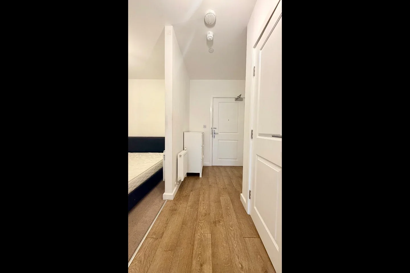 Flat Bessemer Place in Greater London