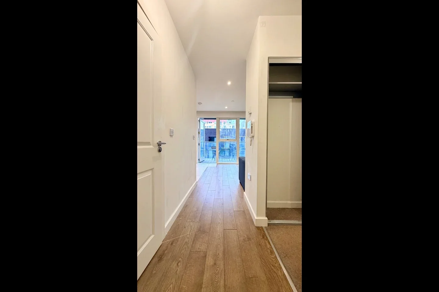 Flat Bessemer Place in Greater London