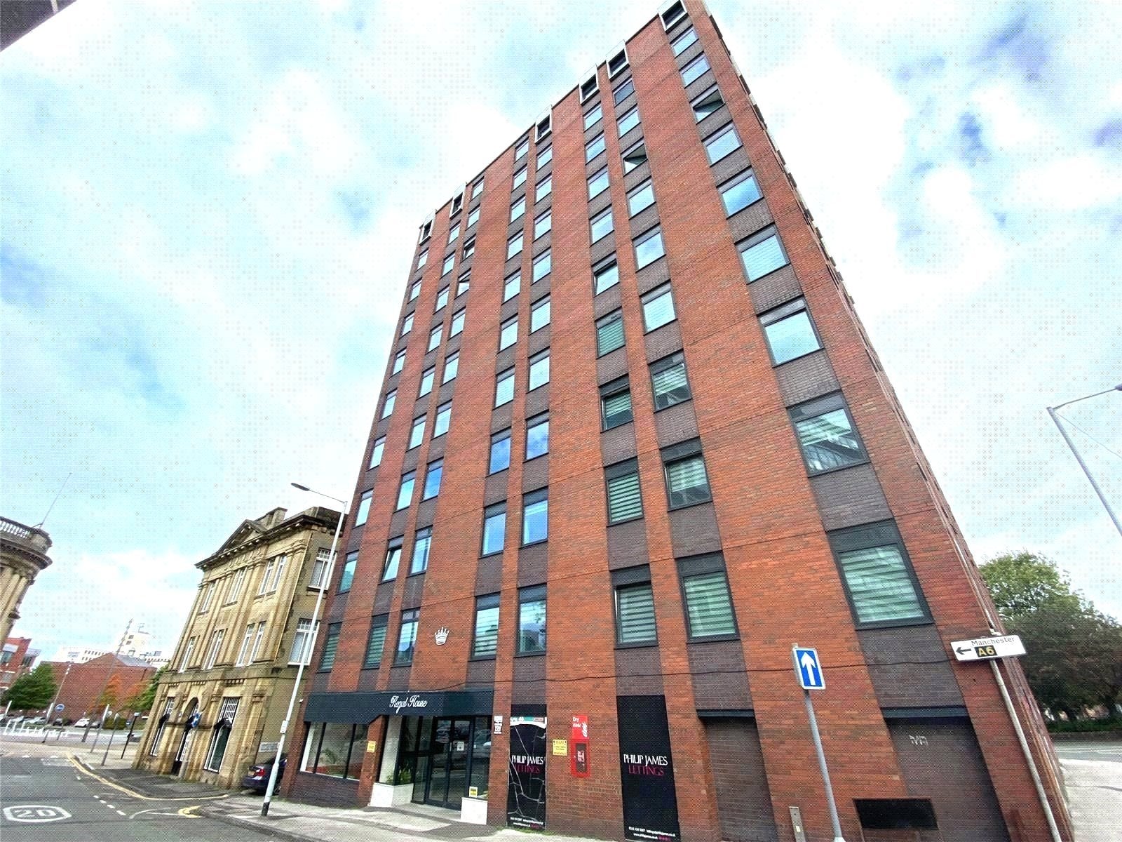 Flat Duke Street in Stockport