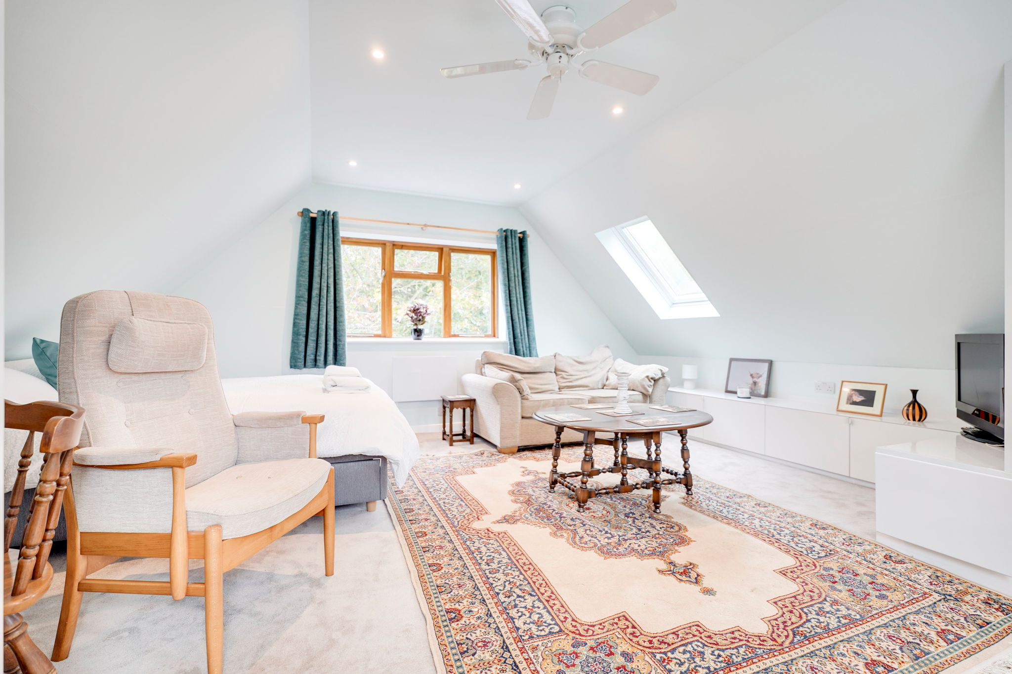 Flat Poplars Lane in Uttlesford