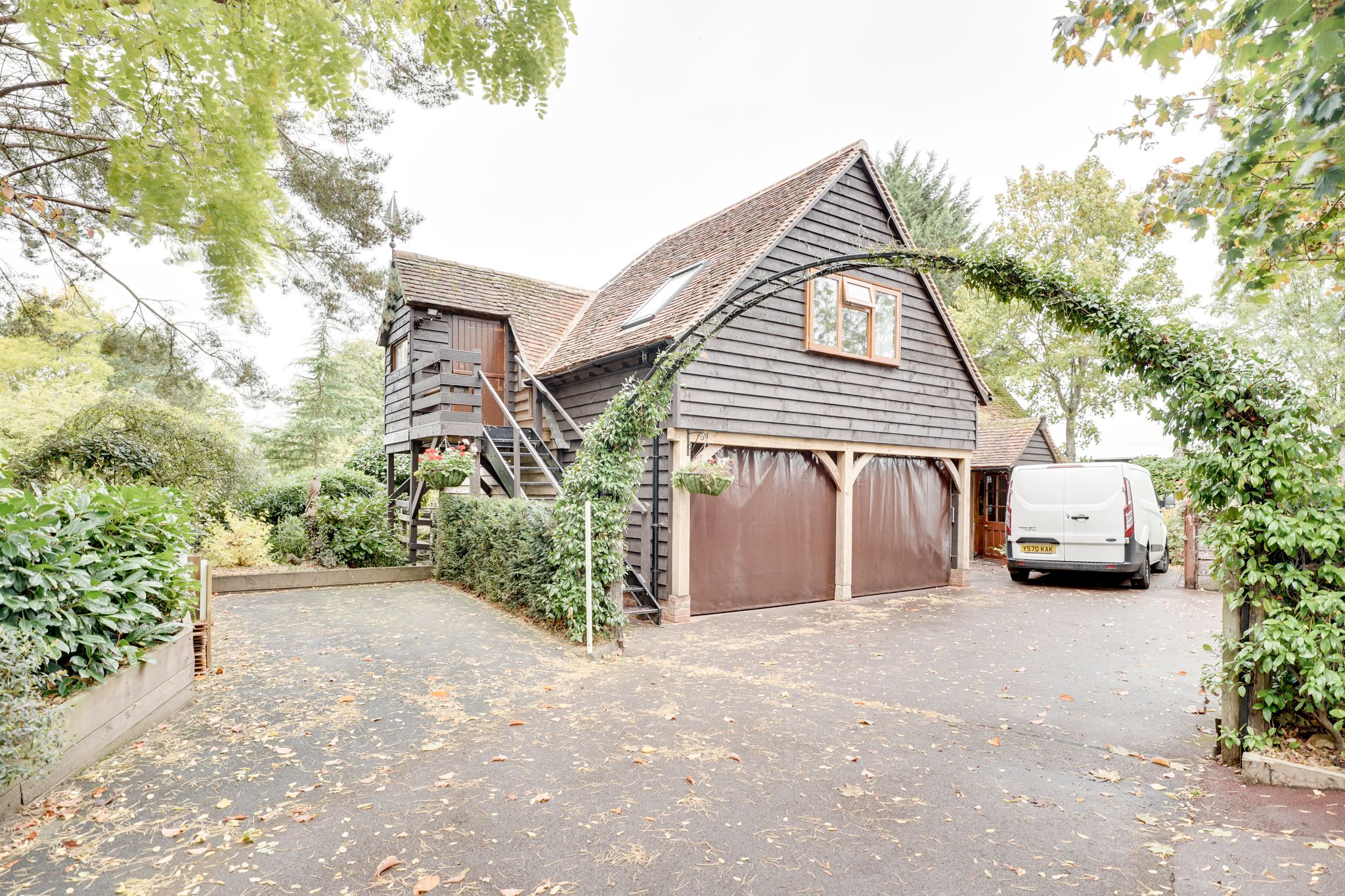 Flat Poplars Lane in Uttlesford