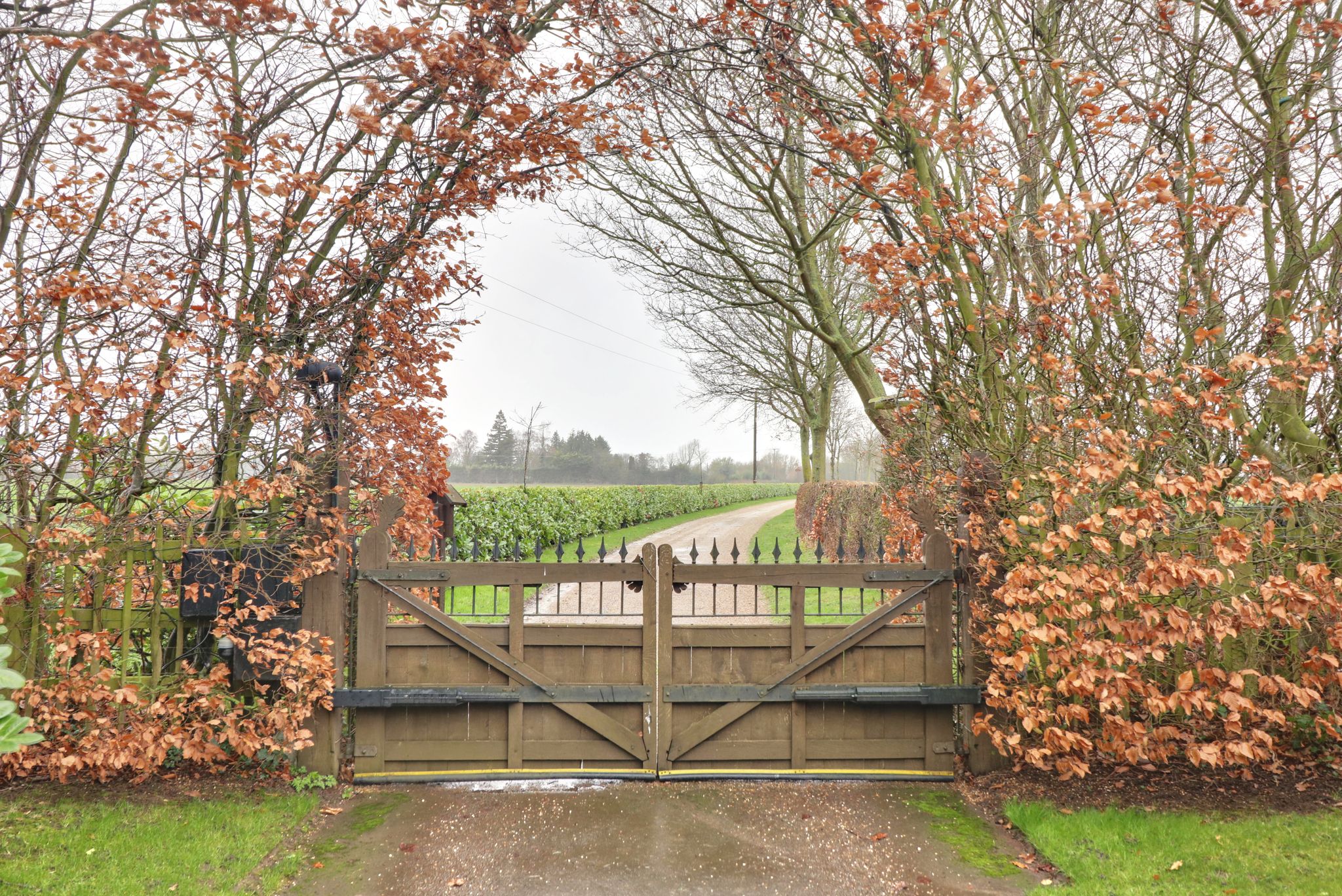 Flat Poplars Lane in Uttlesford
