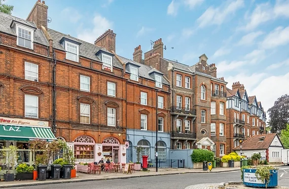 Flat Boris Nemtsov Place in Greater London