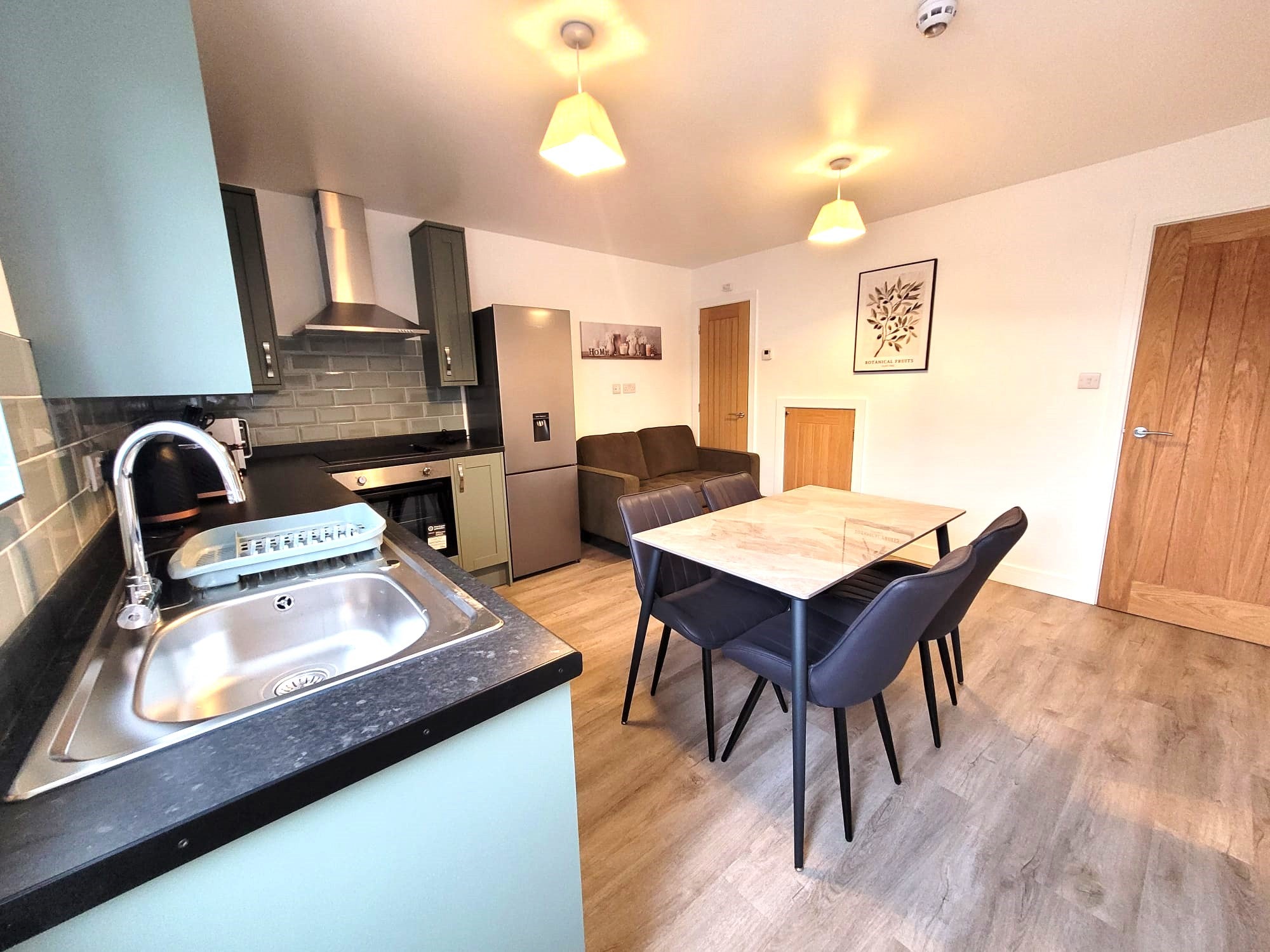 Room Windermere Road in Bristol