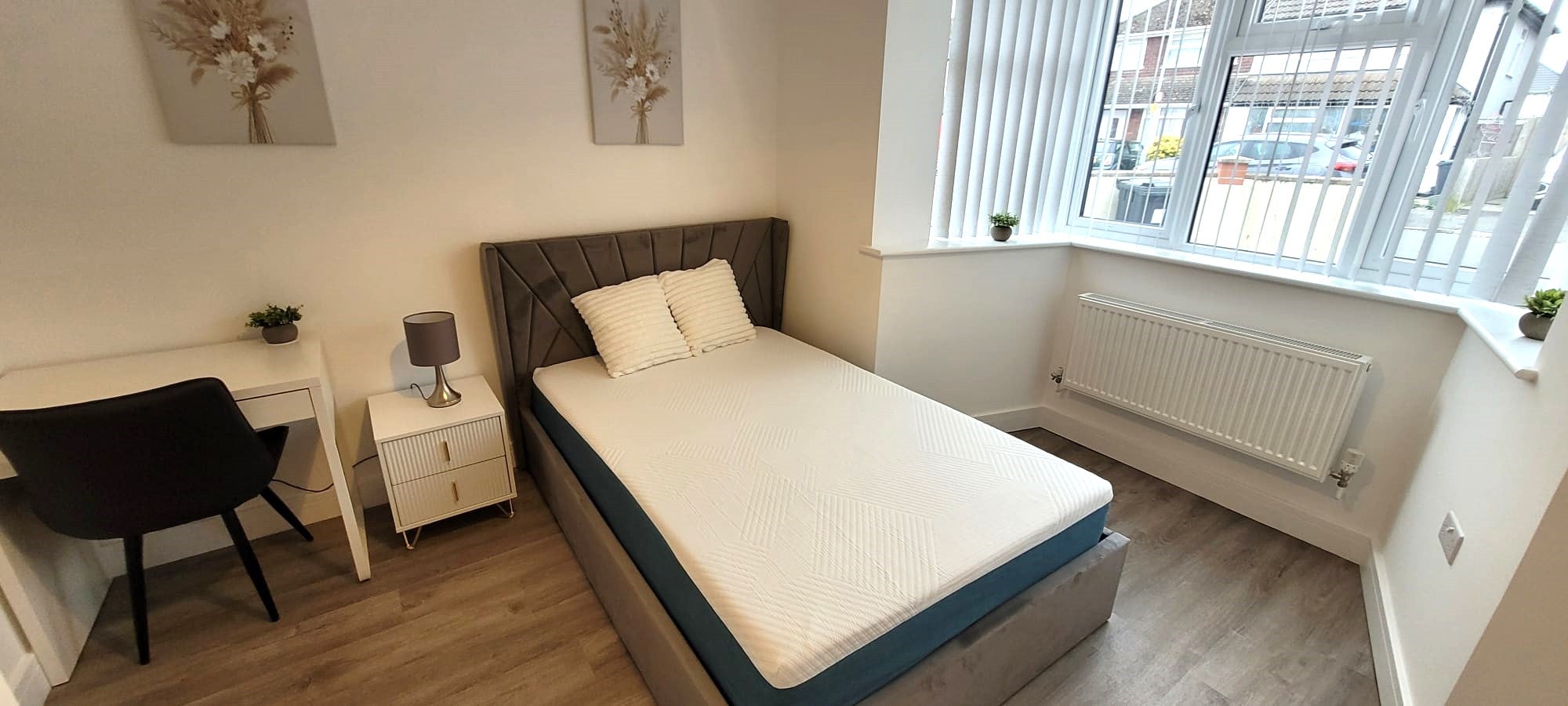 Room Windermere Road in Bristol