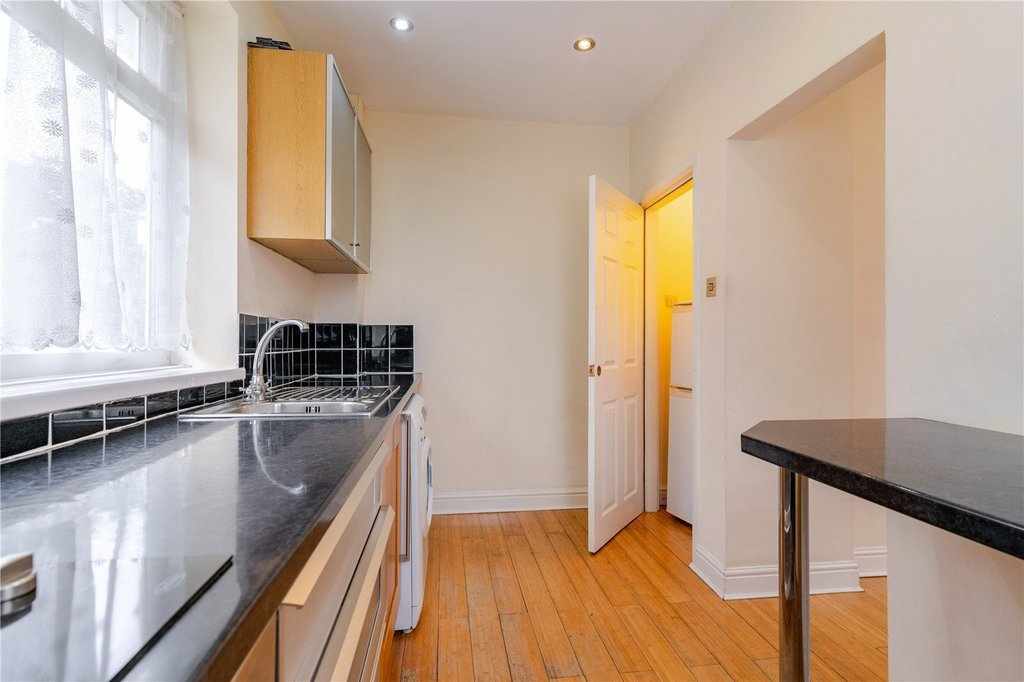 Flat Silvington Close in Birmingham