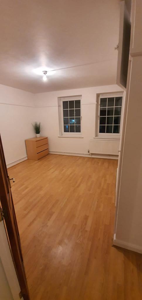 Room Roman Road in Greater London