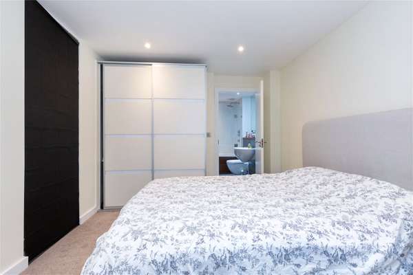 Flat Islington Green in Greater London