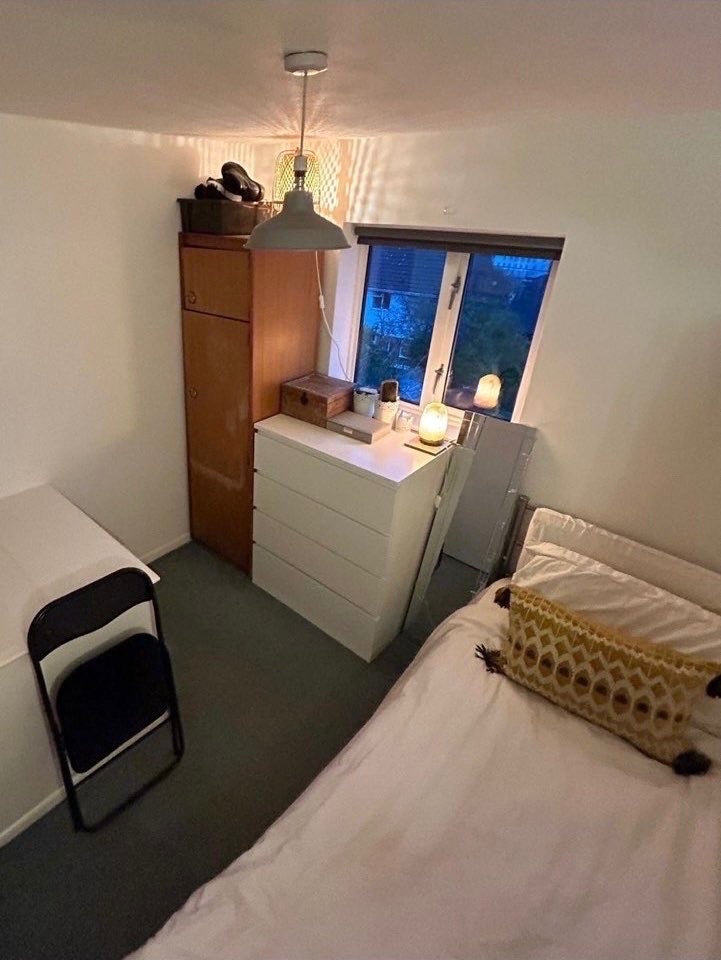 Room Thompson Road in Brighton