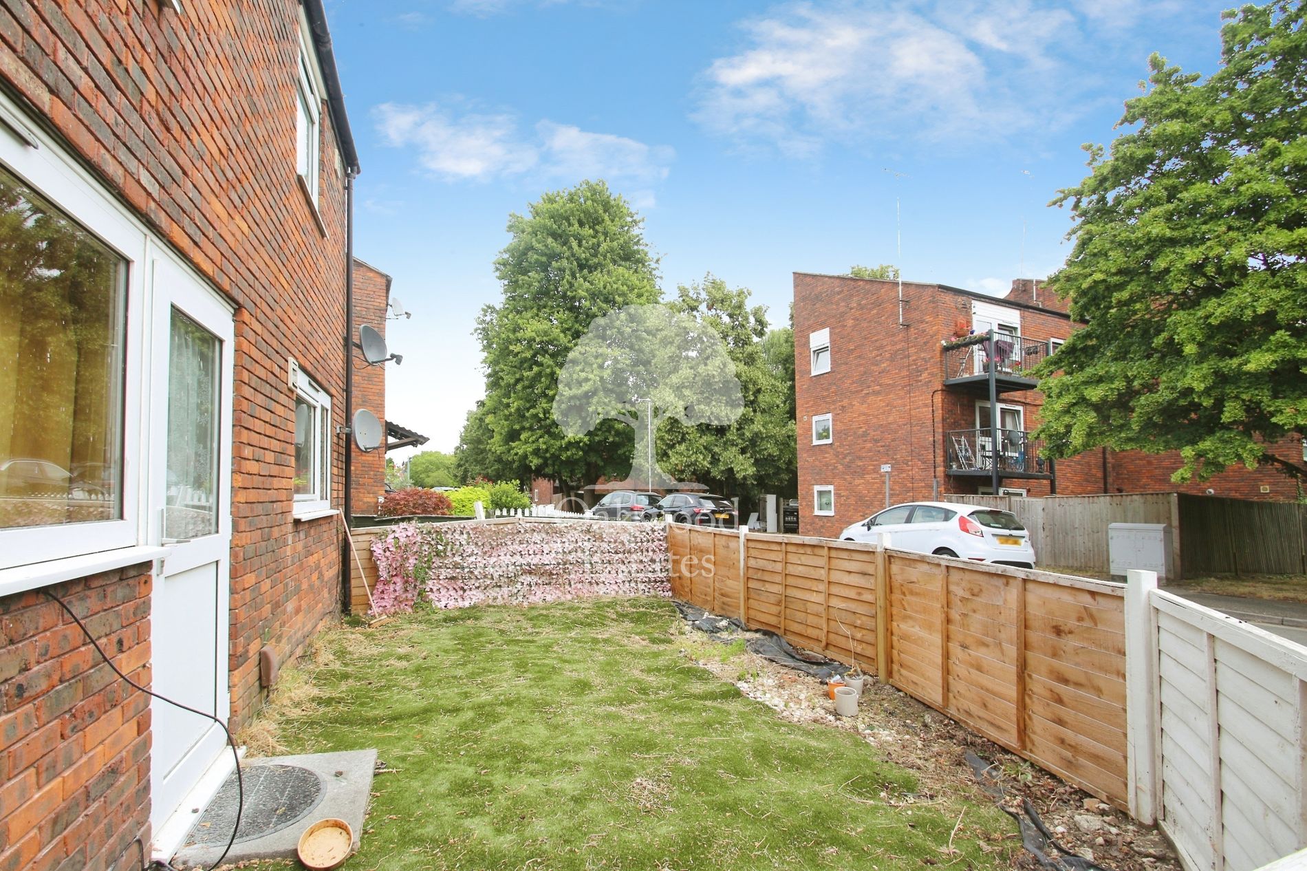 House Braybourne Close in Greater London