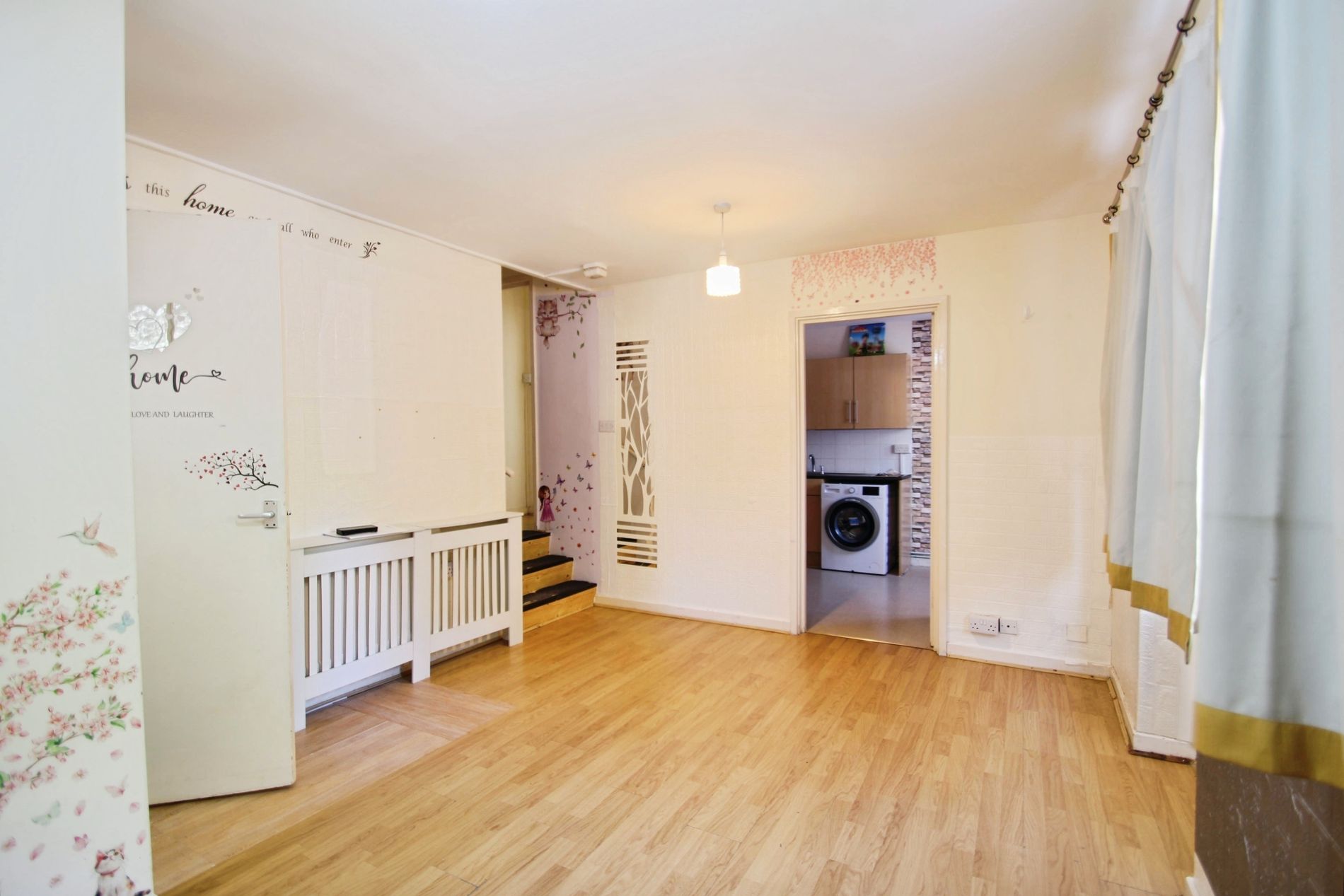 House Braybourne Close in Greater London