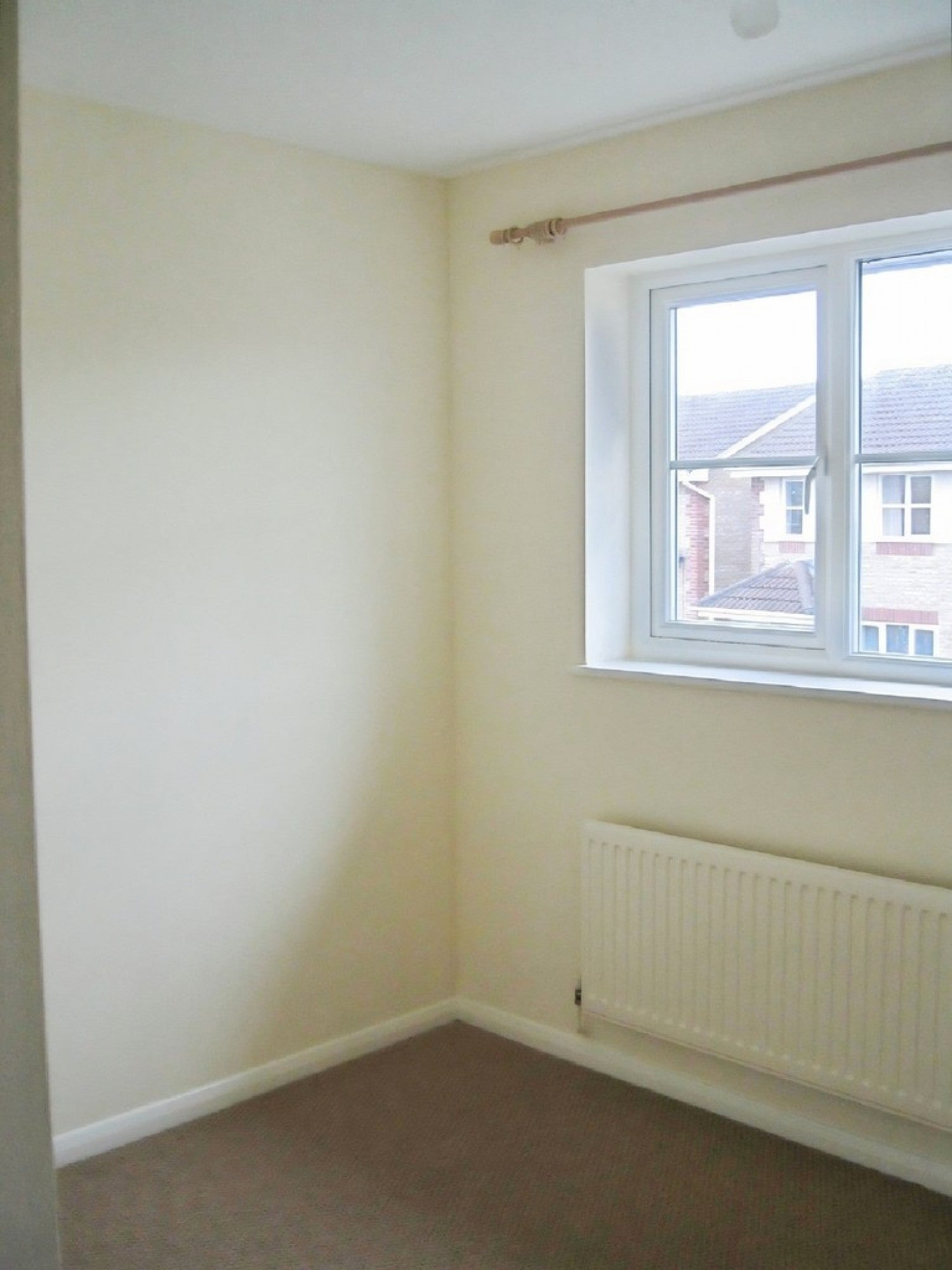 House Downy Close in Gloucester