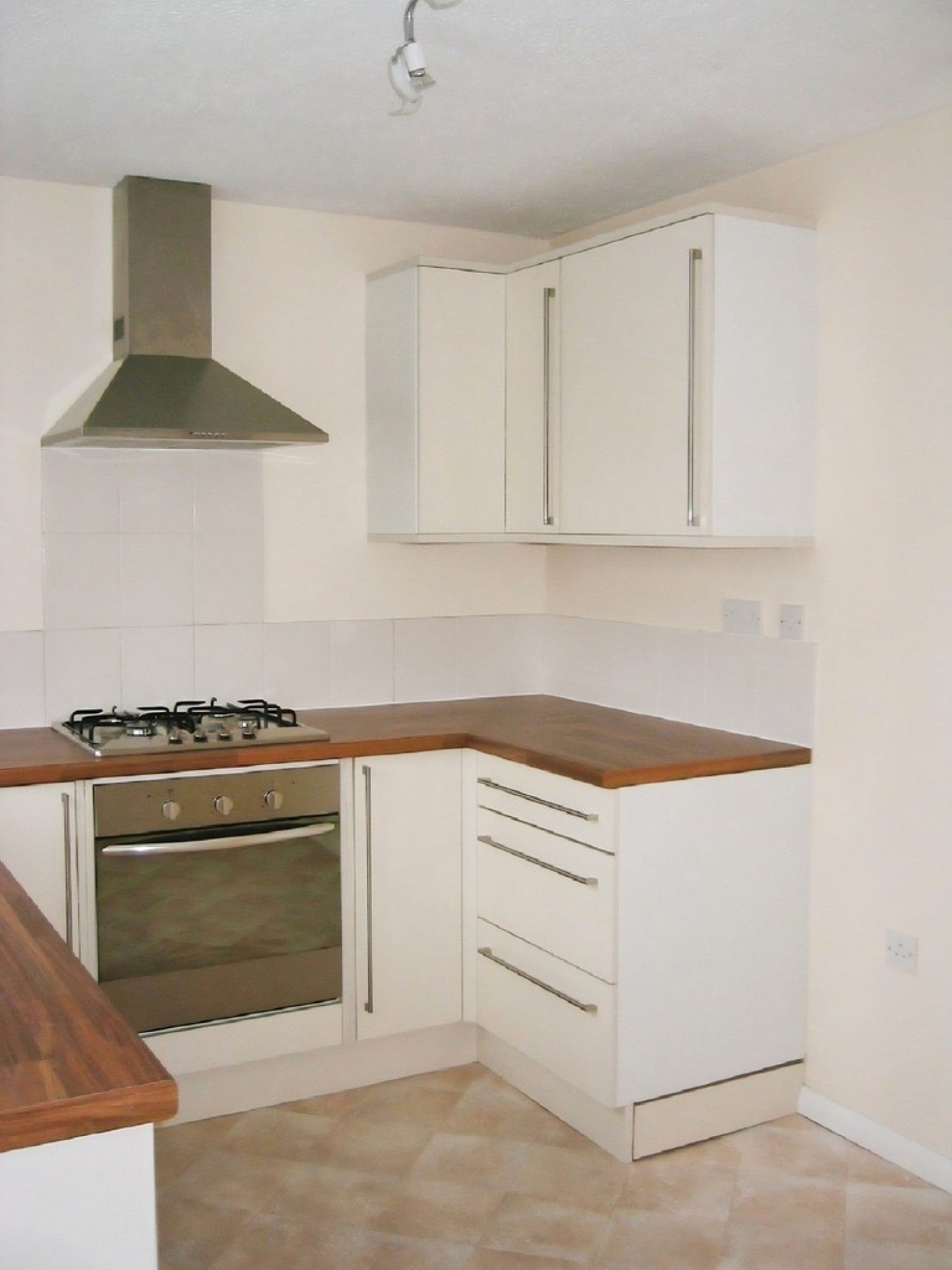 House Downy Close in Gloucester